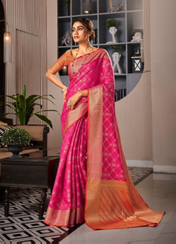 Dark Pink Patola Handloom Weaving Party-Wear Checks Saree